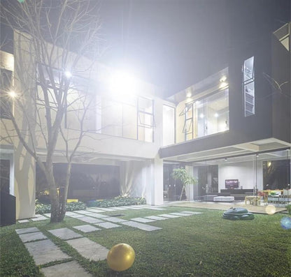 Solar Powered IP65 2400mA Adjustable 3 Head Motion Sensor Night Light